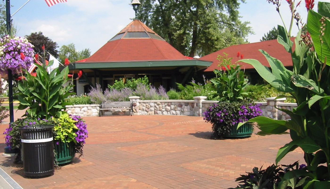 Guzenhausen Plaza